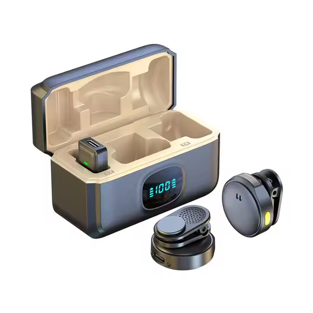 Q8 Magnetic Wireless Clip Lapel Microphone with Led Display for Interview Mini Microphone