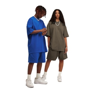 Ensemble short et t-shirt unisexe en coton pour homme – Tenue décontractée d'été pour l'entraînement, le sport et le streetwear – Respirant, idéal pour le jogging, avec logo personnalisé, grandes tailles - Product Image 1