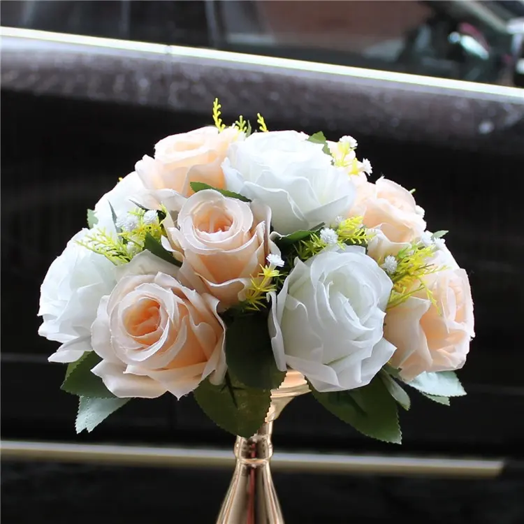 ลูกบอลดอกกุหลาบสำหรับงานแต่งงานเป็นที่วางกลางโต๊ะประดับดอกไม้ดีไซน์ใหม่