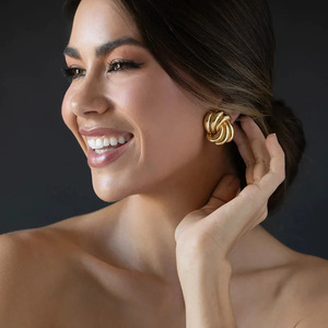 Vintage su geçirmez paslanmaz çelik moda takı küpe düzensiz 18k PVD altın kaplama kadınlar için büyük küpe - Product Image 5