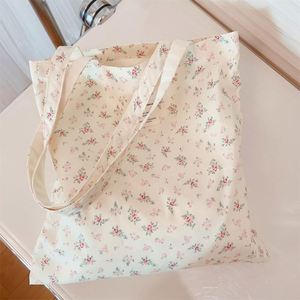 Bolsa de Tela de Algodón Reciclable de Alta Calidad con Impresión Personalizada y Serigrafía para Uso Promocional - Product Image 1