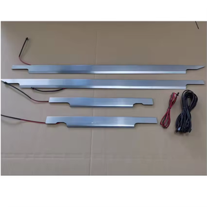 Plaques <span class=keywords><strong>de</strong></span> <span class=keywords><strong>seuil</strong></span> <span class=keywords><strong>de</strong></span> <span class=keywords><strong>porte</strong></span> éclairées par LED chromées W463 BRA-BUS pour Mercedes-Benz Classe G W463 - Product Image 3