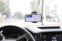 Dudukan ponsel ramah casing tebal antiguncangan, ditingkatkan untuk mobil Universal dudukan ponsel ayunan kaca depan hitam abu-abu