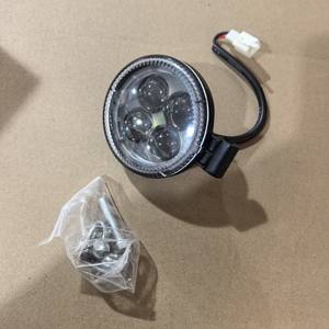 Feux latéraux avant à LED de 3 pouces pour motos, voitures, camions, lumière jaune et blanche focalisée à 4 perles, feux de recul à LED 3304 - Product Image 1