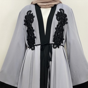 1584# Grey Elegant Open <b>Abaya</b> With Black Floral Applique Long Sleeve Muslim Women Dubai Abayas Long Robe With Lace Patchwork - Product Image 2