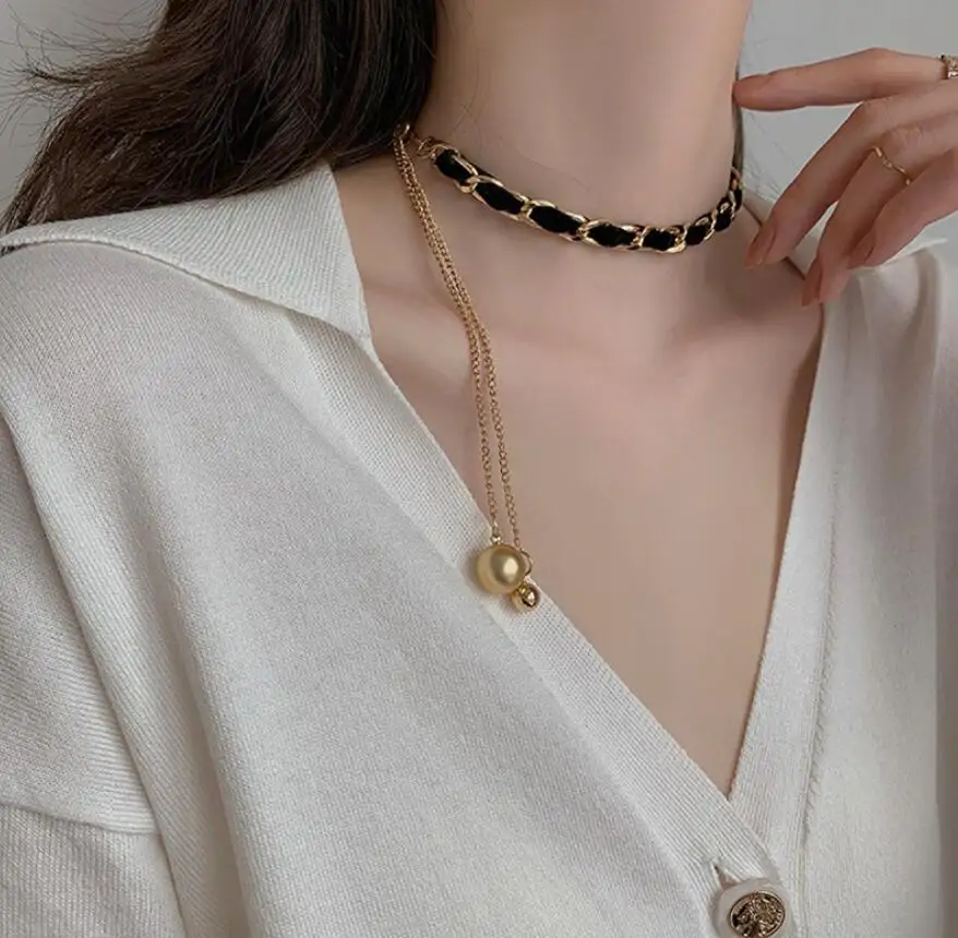 Новый дизайн в богемном стиле черные кожаные перекрестные Lariat кожаная цепочка веревка цепь кисточкой Pullable ожерелье женское ожерелье-чокер с кулоном цепи