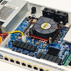 <span class=keywords><strong>ASRock</strong></span> Rack <span class=keywords><strong>Barebone</strong></span> 1U2E Compatible con Ryzen 5000, Bahía de Disco SATA 3.5 Fija, Unidad Óptica Delgada, RAM DDR4, Memoria de Video GDDR4, Nuevo Chipset Intel - Product Image 2