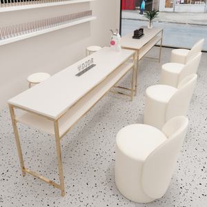 Table et chaise de nail art modernes et simples, plateau en bois crème - Product Image 1