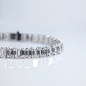 กำไลเทนนิสแบบกำหนดเอง HUAZHONG GEM เพชรเลี้ยงในห้องปฏิบัติการ รับรองโดย IGI ทอง 10k 14k 18k เครื่องประดับสำหรับผู้หญิง - Product Image 2