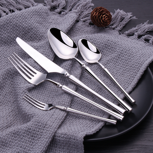 Thanh lịch thân thiện với môi dùng một lần <span class=keywords><strong>Flatware</strong></span> Electroplated đầy màu sắc xử lý thép không gỉ thiết lập dao kéo cho đám cưới và bảng - Product Image 5