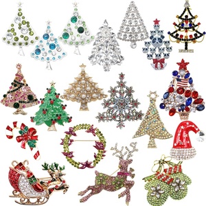 Broche de Bisutería de Aleación con Pedrería y Esmalte, con Diseño de Árbol de Navidad, Guirnalda, Alce y Reno, Regalo de Boda - Product Image 1