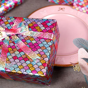 Factory Wholesale 80g Birthday Custom Luxury 70cm X 3m Metallic <b>Paper</b> Roll Wrapping <b>Paper</b> <b>for</b> Packaging - Product Image 4