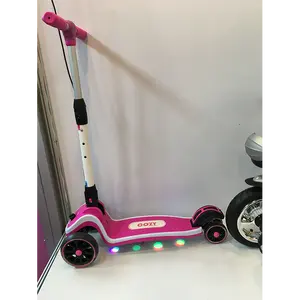 Scooter leggero a 3 ruote con sedile pieghevole per ragazzi e ragazze dai 3 anni in su