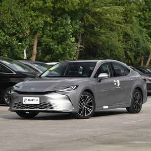 Nuova Berlina Cinese a Risparmio Energetico, Camry Hybrid 2.5HG Versione Premium 2026, 4 Porte, 5 Posti, Ideale per Gite in Famiglia - Product Image 3