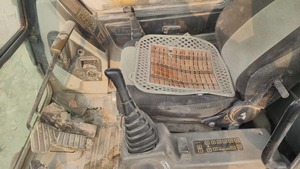 Pelle multifonction sur chenilles originale de la Corée Hyundai 385LC-9 Hyundai à haut rendement en bon état en vente - Product Image 4