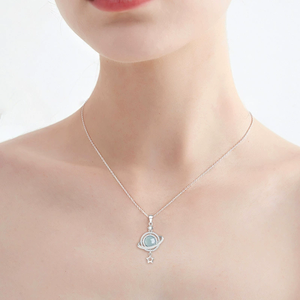 Colgante de Plata S925 con Jade Natural Grado A, Diseño Planeta Sueño de Agua Azul, Colgante de Jade con Textura de Hielo, Collar para Mujer - Product Image 3