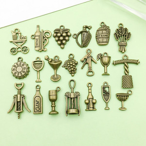 Pendentifs en alliage antique, série vin, formes variées, accessoires de bijoux DIY pour la fabrication de bracelets et colliers - Product Image 1