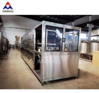 Ligne de production complète de remplissage d'eau en bouteille de 5 gallons (20 L) 600BPH, machine de remplissage d'eau minérale