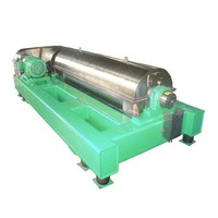 Centrifugeuse décanteuse robuste pour l'industrie pétrolière - Séparation des solides à 5 m, purification des fluides de forage, garantie 1 an