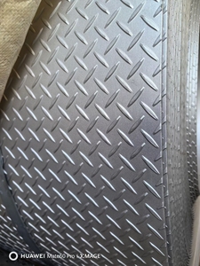 Placa de Acero a Cuadros con Recubrimiento de Zinc, Lámina Antideslizante con Diseño de Diamante, Panel Metálico para Escaleras, Verde Bosque Industrial - Product Image 2