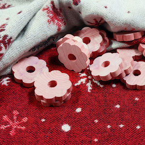 Vente en gros d'accessoires en bois, sacs <span class=keywords><strong>de</strong></span> rangement, boules <span class=keywords><strong>de</strong></span> cèdre, anneaux, ensemble <span class=keywords><strong>de</strong></span> bûches, guirlande, blocs <span class=keywords><strong>de</strong></span> cèdre rouge <span class=keywords><strong>pour</strong></span> le rangement des vêtements - Product Image 6