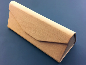 Boîte à lunettes pliable en PU tendance, motif grain de bois, étui rigide triangulaire pour lunettes - Product Image 4