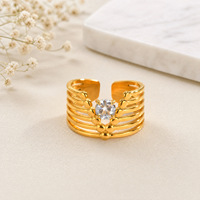 Bague de fiançailles en acier inoxydable plaqué or 18 carats en forme de V avec pierre naturelle pour femme – Tendance, unique et polyvalente pour le quotidien – Vente en gros