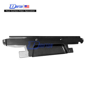 Actualice el escudo inferior de la bahía del motor OE para secar el material de fibra de carbono para Audi R8 Gen1 V8 V10 - Product Image 1