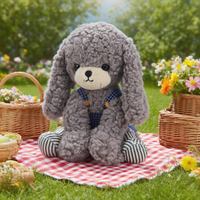 Peluches pour la décoration de la maison des enfants, jouet en peluche mignon et adorable avec un chapeau tricoté rose, une jupe à carreaux blanche et des chaussures en toile rose