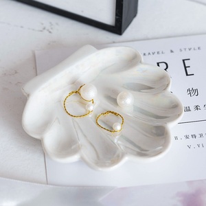 <span class=keywords><strong>Vieira</strong></span> en forma de <span class=keywords><strong>concha</strong></span> blanco joyería de cerámica anillo plato, bandeja de regalo para madre de la - Product Image 5