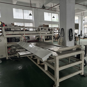 Machine de découpe CNC multifonction automatique à découpe en V, coupe 10 à 40 pièces en une seule fois, max 2440 mm, pour la production de cadres <span class=keywords><strong>photo</strong></span> et miroirs - Product Image 4
