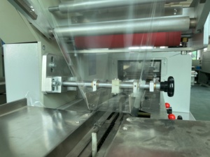 Máy Đóng Gói Thực Phẩm Kẹo Đường Tự Động - Product Image 4