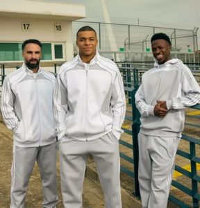 Giacca da Allenamento con Mezza Zip del Club Madrid all'Ingrosso Giacca da <span class=keywords><strong>Calcio</strong></span> Invernale all'Ingrosso/<span class=keywords><strong>Tuta</strong></span> da <span class=keywords><strong>Calcio</strong></span>/Felpa Abbigliamento Sportivo - Product Image 1