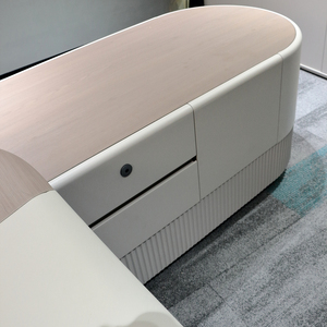 โต๊ะทำงานผู้บริหารไม้พร้อมตู้ข้างขนาดใหญ่ - Product Image 5