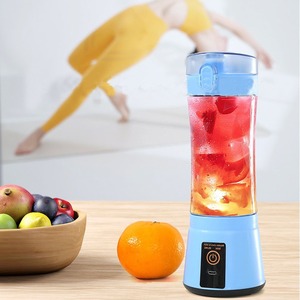 Licuadora Portátil Eléctrica Inalámbrica Recargable por USB con Cuchilla de Acero Inoxidable, <span class=keywords><strong>Mini</strong></span> Licuadora de Alimentos de 380 ml para Exteriores, Gran Venta 2025 - Product Image 2