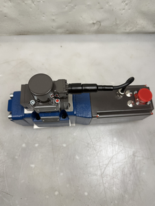 Válvula Direccional Proporcional Hidráulica 4WRDE10V100L-536L24K9MR 4WRDE32V600L-5X/6L24K9/MR-202 4WRP-10-EB41S-1X/G24Z4/M - Product Image 2