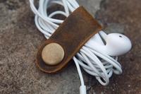 Étui de chargeur en cuir véritable Roll Up Handmade Charger Cable Pouch Organizer Travel Electronics Accessories Storage Bag