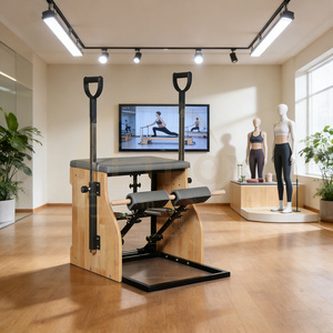 Chaise Wunda de Pilates en chêne de qualité studio, en promotion |   Système de résistance à double pédale |   Pour usage en studio et en réadaptation - Product Image 2