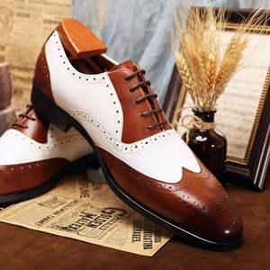 Chaussures en cuir de style richelieu luxueuses avec un design sculpté complexe, élégantes et respirantes, faites pour les hommes d'affaires. - Product Image 6