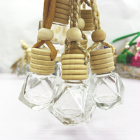 Diffuseur de parfum pour voiture, aromathérapie, huile essentielle, pendentif suspendu, décorations et accessoires automobiles
