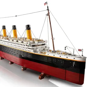 Serie di film Titanic Ship Moc Building Blocks mattoni set giocattoli educativi regali 9090pcs boat compatibile legoinglys 10294