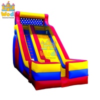 Toboggan gonflable industriel robuste et écologique en PVC 0,55 mm, capacité 500 kg+, taille et couleur personnalisables pour parcours d'obstacles d'équipe