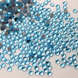 Vente en gros de <span class=keywords><strong>strass</strong></span> en cristal de verre de haute qualité, à fixation à chaud, AB, dos plat, pierres de <span class=keywords><strong>strass</strong></span>, décoration de vêtements DIY, t-shirts - Product Image 2