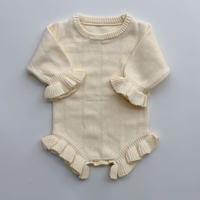 Combinaison classique pour nouveau-né en coton doux tricoté avec volants et poignets plats, jaune beurre, pour l'automne