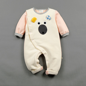 Fournisseur chinois de vêtements pour enfants, vente en gros de vêtements d'hiver pour bébés, combinaison chaude et mignonne avec modèle - Product Image 2