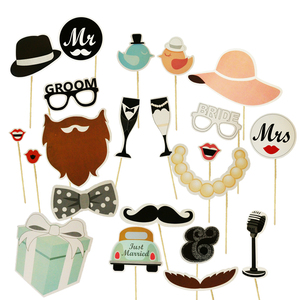 <span class=keywords><strong>Mr</strong></span> <span class=keywords><strong>Mrs</strong></span> appena sposato foto stand di scena decorazione di nozze festa nuziale doccia di carta divertente decorazioni foto di scena - Product Image 1