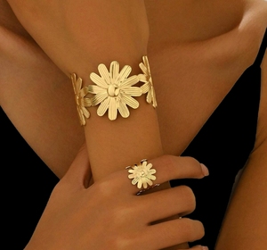 Bán buôn thời trang hot, bộ vòng tay và nhẫn mở có thể điều chỉnh mới dành cho nữ, trực tiếp từ nhà máy - Product Image 5