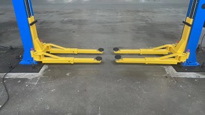 Sollevatore Auto a Due Colonne da 4 Tonnellate, Sollevatore Idraulico a Soffitto per Attrezzature da Officina Auto - Product Image 4