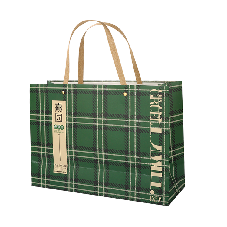 Promotional eco friendly plastic kraft shopping bags with logos