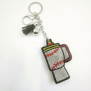 Nouvel Arrivage Pendentif de Sac en Strass Colorés, Accessoire de Mode pour Sac, Porte-clés et Breloque de Sac à Pompon Thème Sportif (Baseball, Football) - Product Image 3